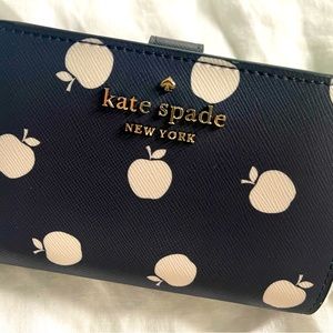 Kate Spade Staci Navy Blue White Apple Medium Compact Bifold Wallet K8304 NWT FS